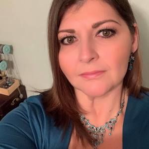 Meet your Posher, Lena